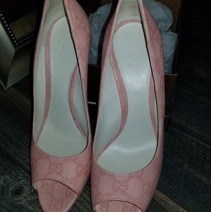 Pink GUCCI peep toe